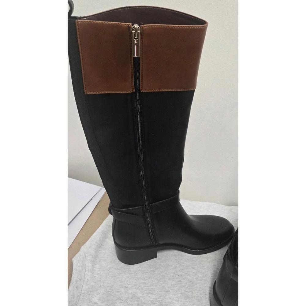 Tommy Hilfiger Black knee-high boots with brown  panel at top.  size:6M  #kneehi